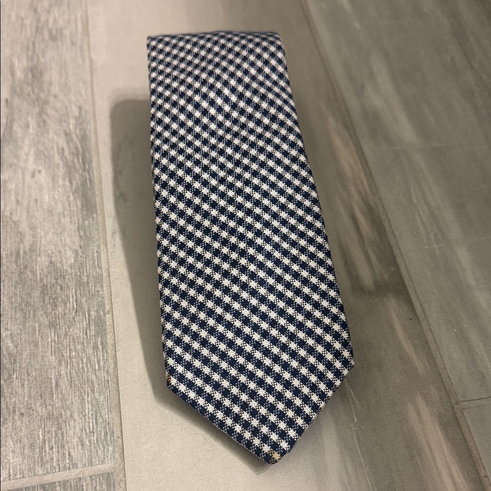 Hart Schaffner Marx Navy and White Checked Houndstooth Tie